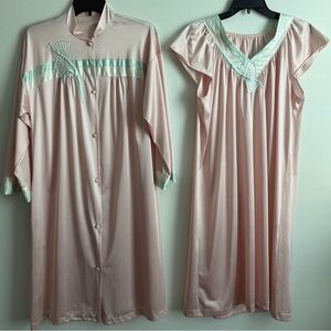 Vtg Vanity Fair Embroidered Lace Neck Line Nylon Nightgown Robe Sz See Photos